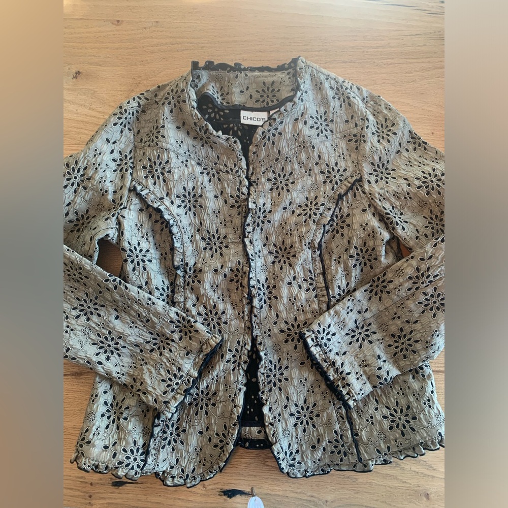 Chico’s‎ Everlasting Eyelet Ruffle Jacket Taupe Black Women’s XL Preloved